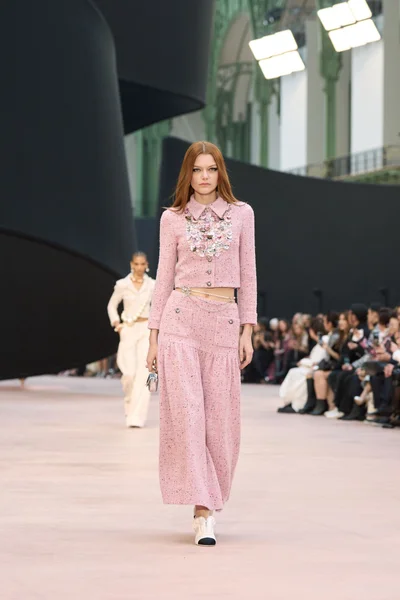 Look 54
